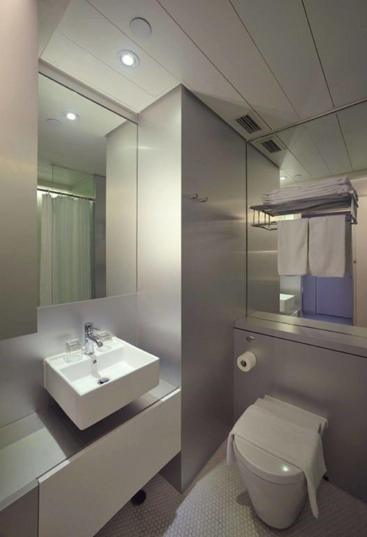 60 West Hotel Хонконг Екстериор снимка